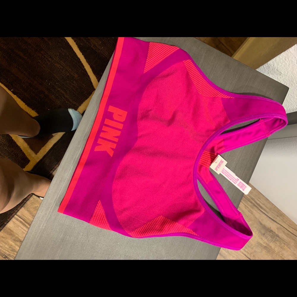 Sports bra
